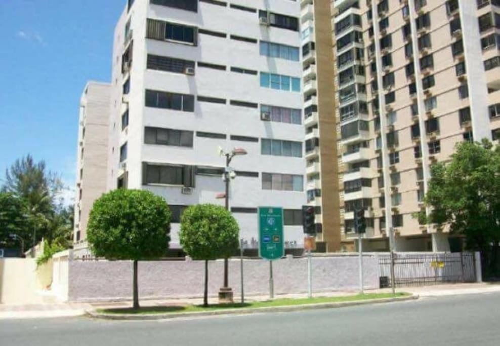 Beach Apt At Ivt 3 San Juan Exterior photo